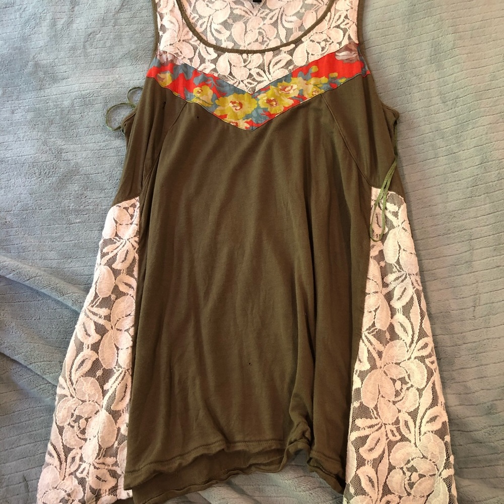 TankTop - Picture 1 of 2